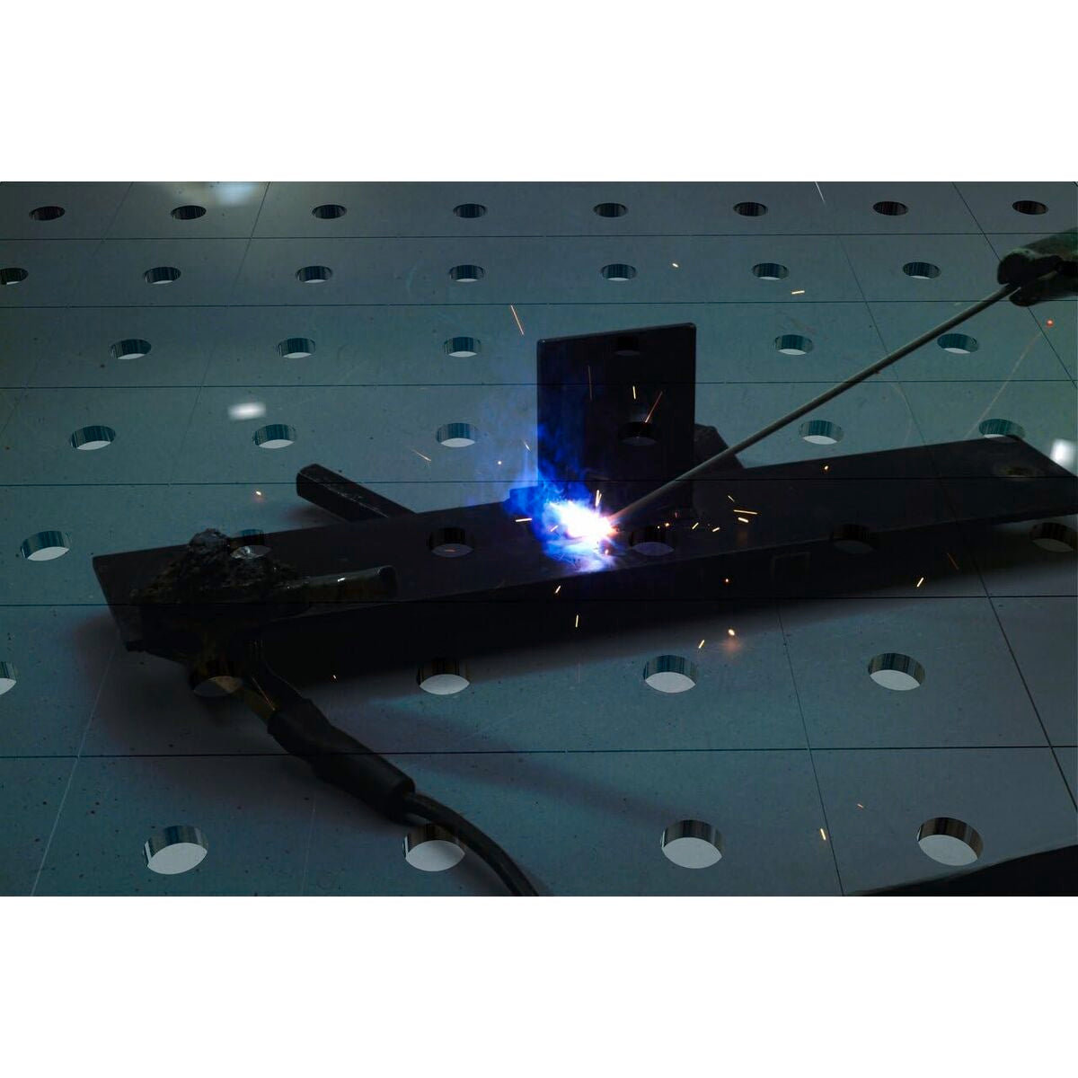 V2H99BC3D421084F06C9EB24C3F60BC6D54R7658332P3